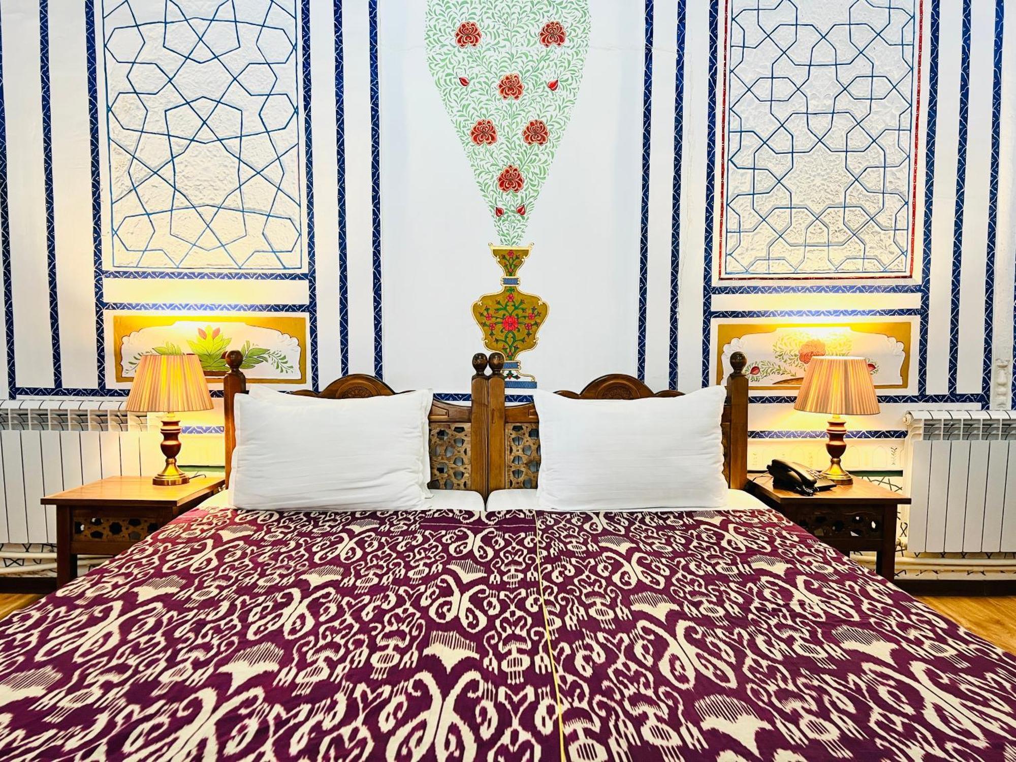 Komil Bukhara Boutique Hotel ภายนอก รูปภาพ