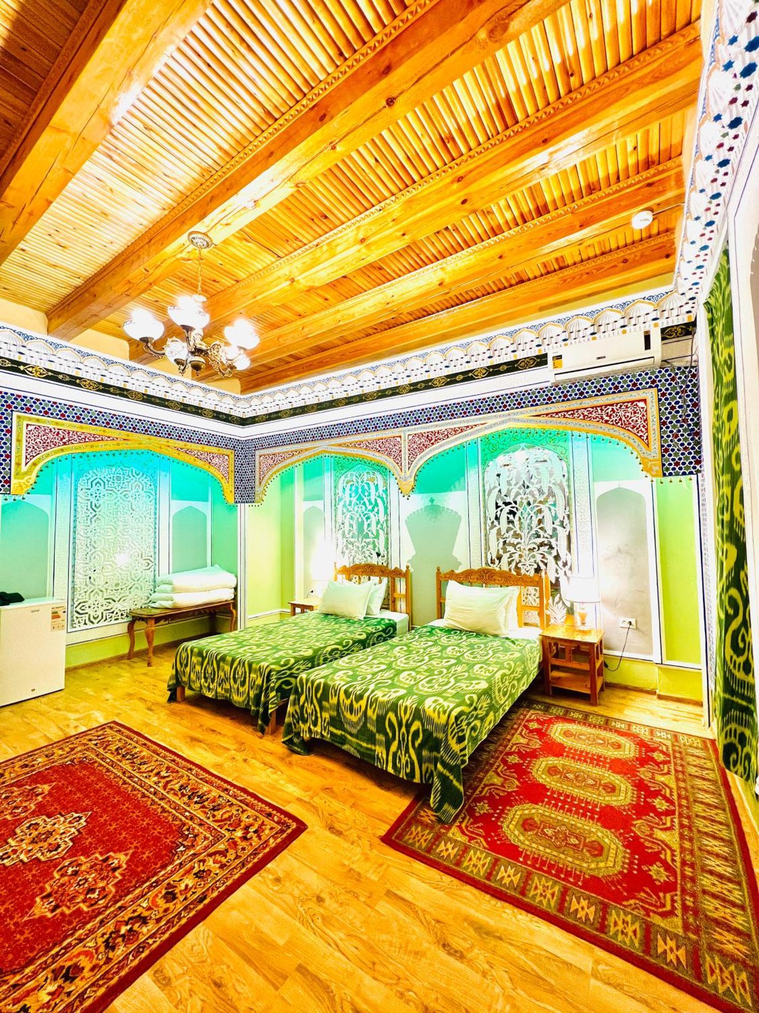 Komil Bukhara Boutique Hotel ภายนอก รูปภาพ