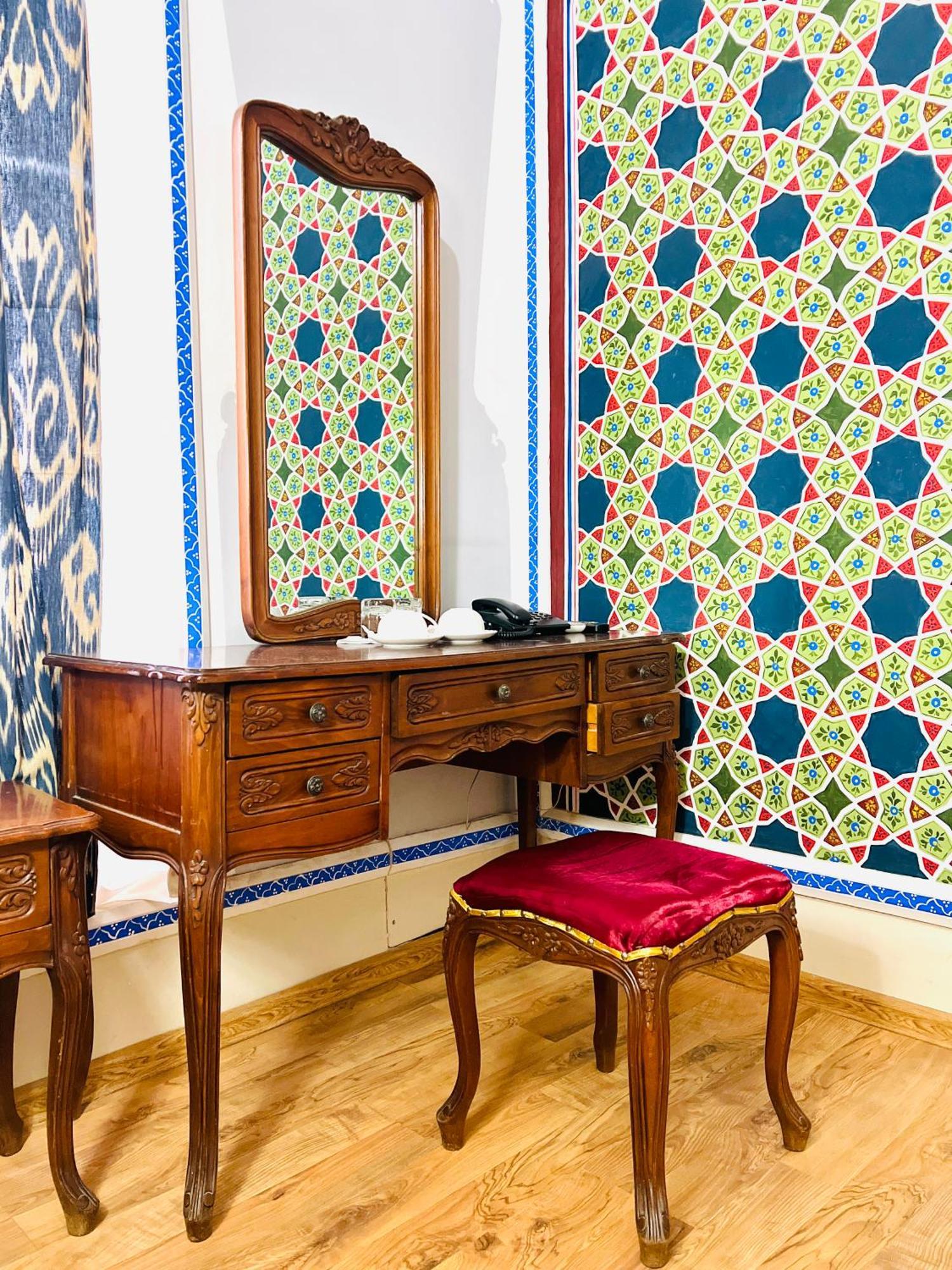 Komil Bukhara Boutique Hotel ภายนอก รูปภาพ