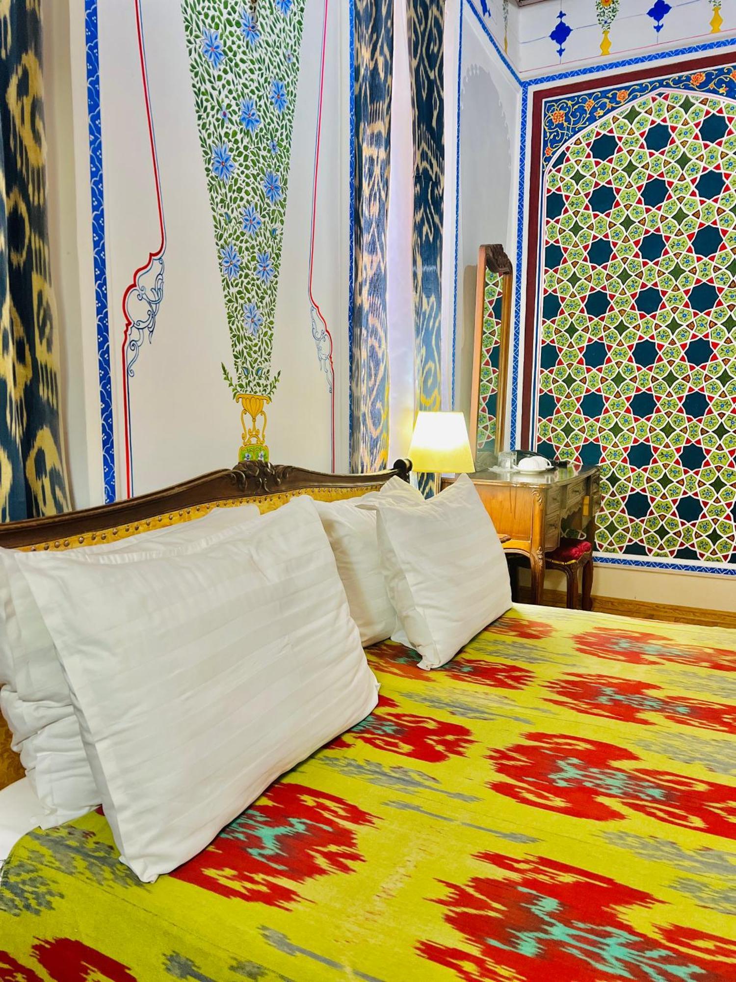 Komil Bukhara Boutique Hotel ภายนอก รูปภาพ