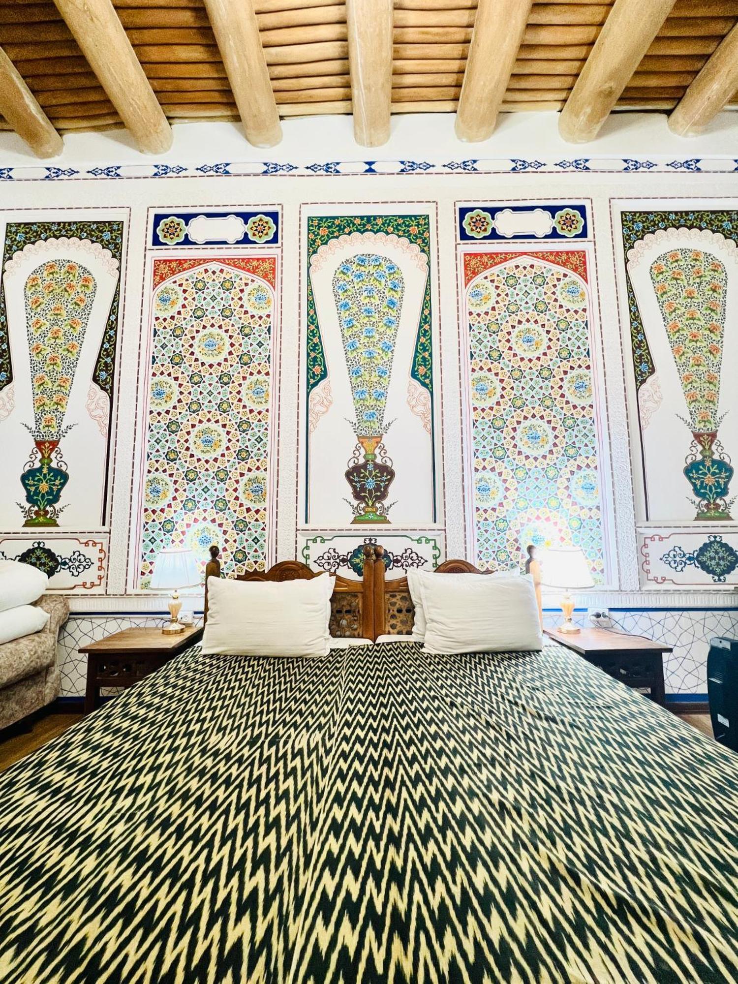 Komil Bukhara Boutique Hotel ภายนอก รูปภาพ