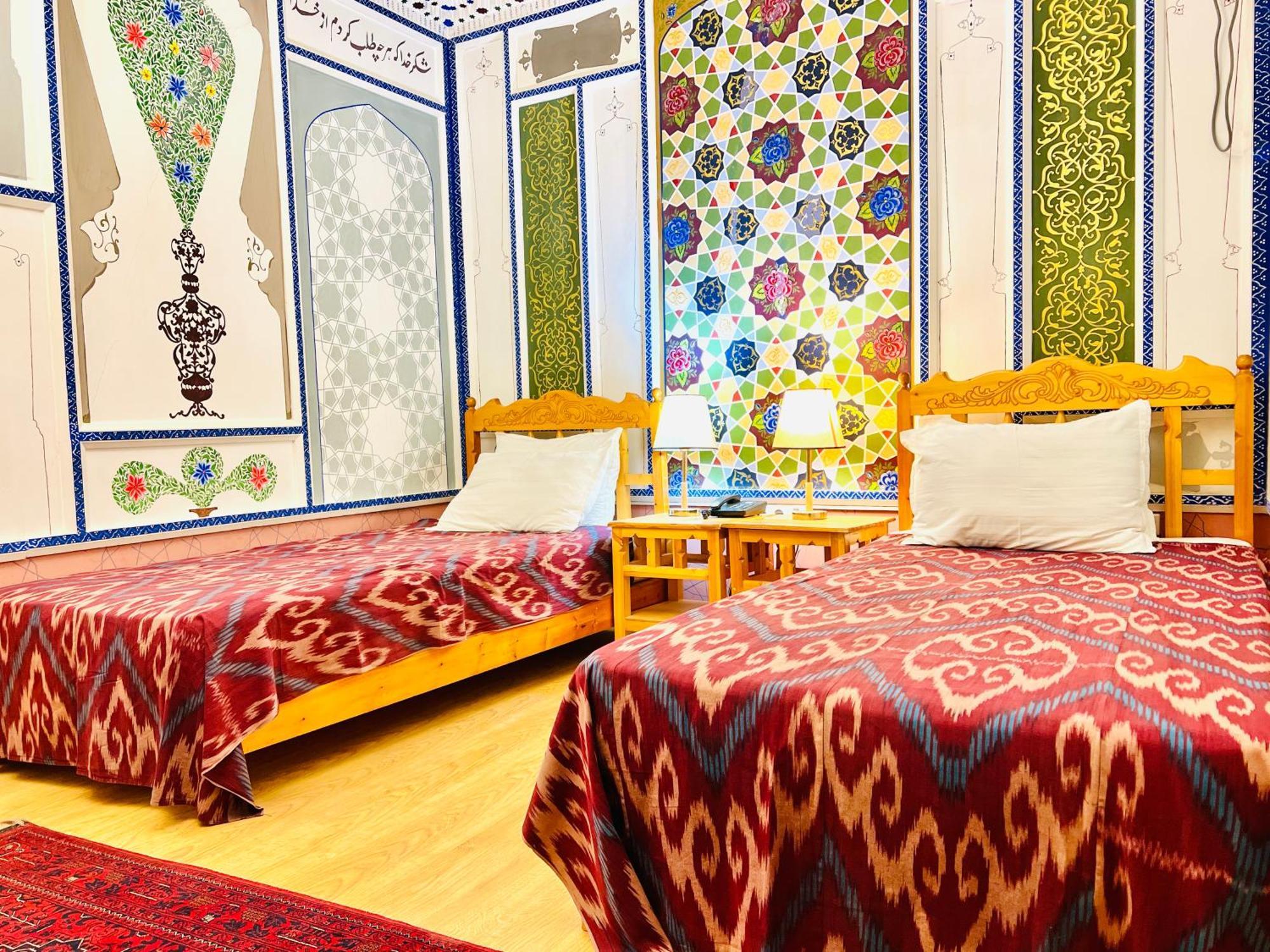 Komil Bukhara Boutique Hotel ภายนอก รูปภาพ