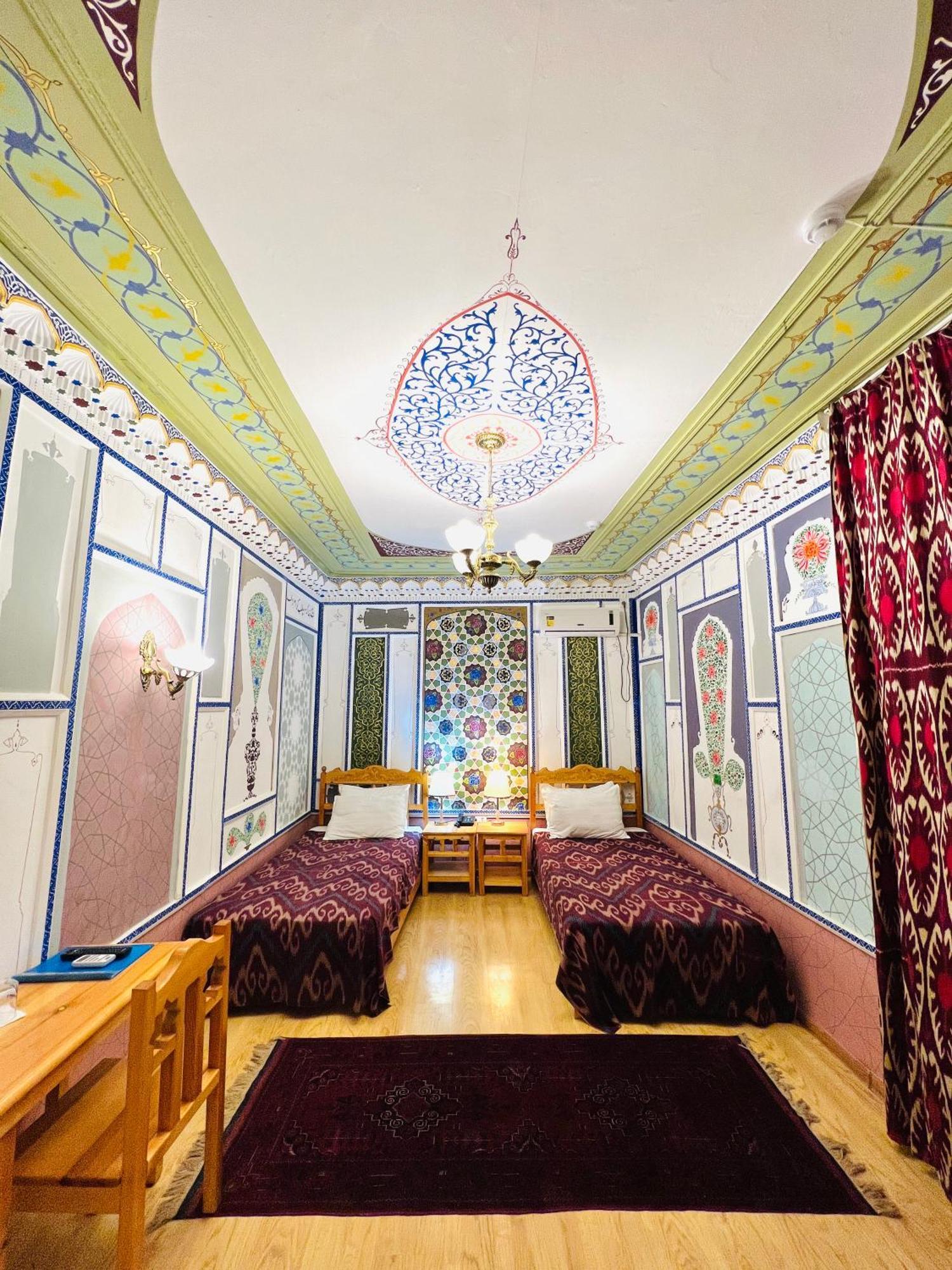 Komil Bukhara Boutique Hotel ภายนอก รูปภาพ