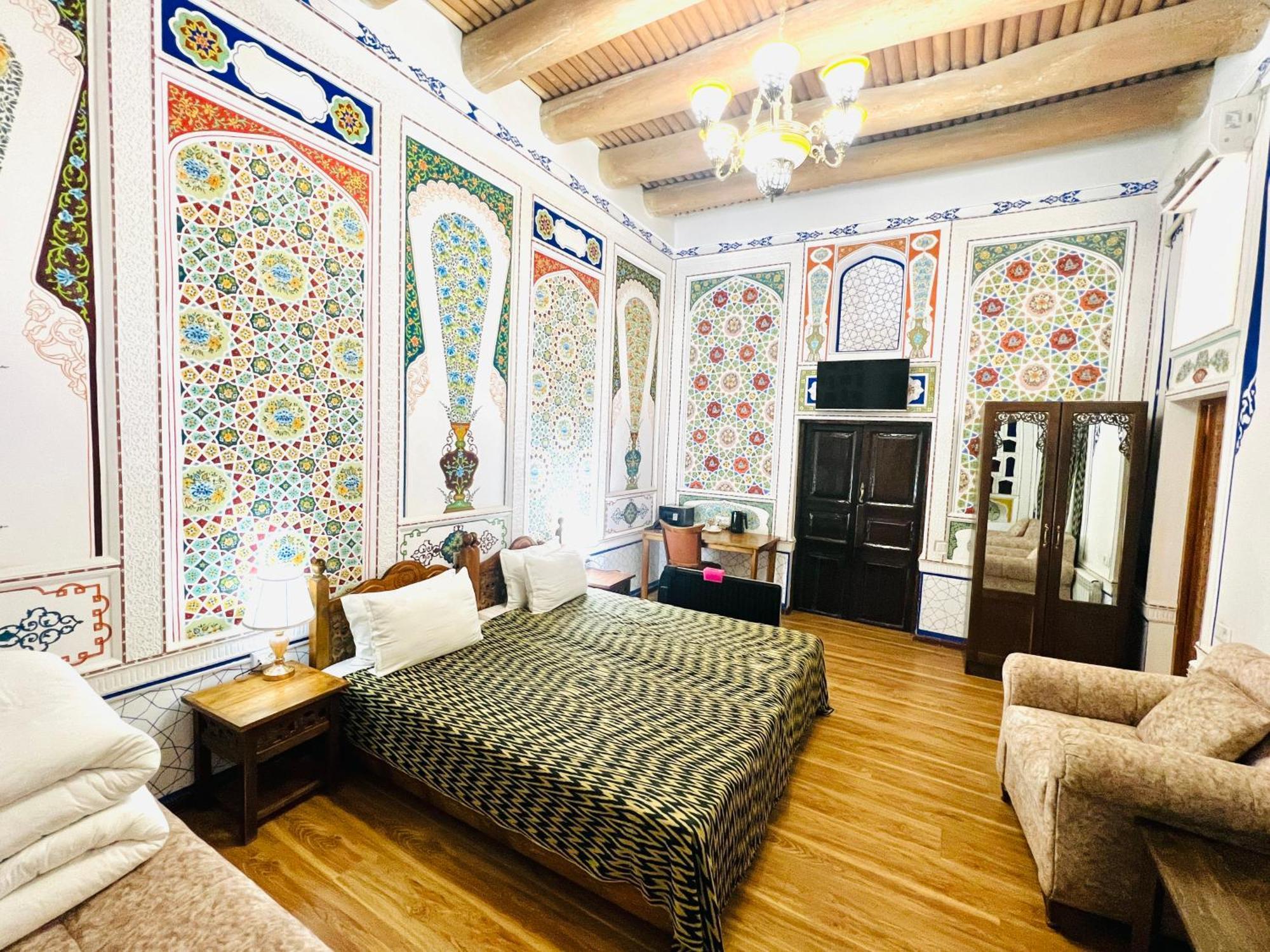 Komil Bukhara Boutique Hotel ภายนอก รูปภาพ