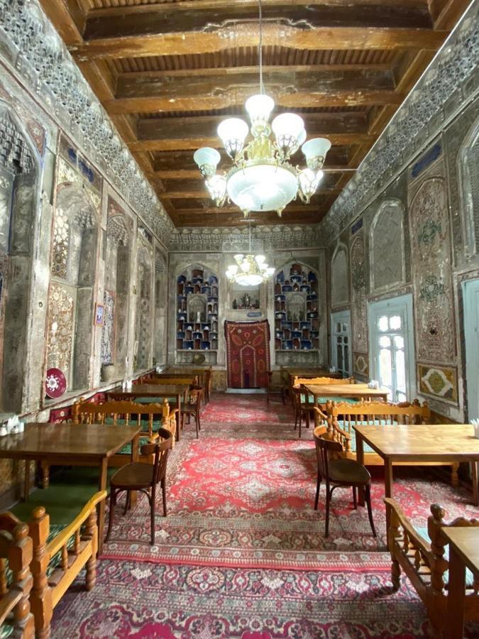 Komil Bukhara Boutique Hotel ภายนอก รูปภาพ